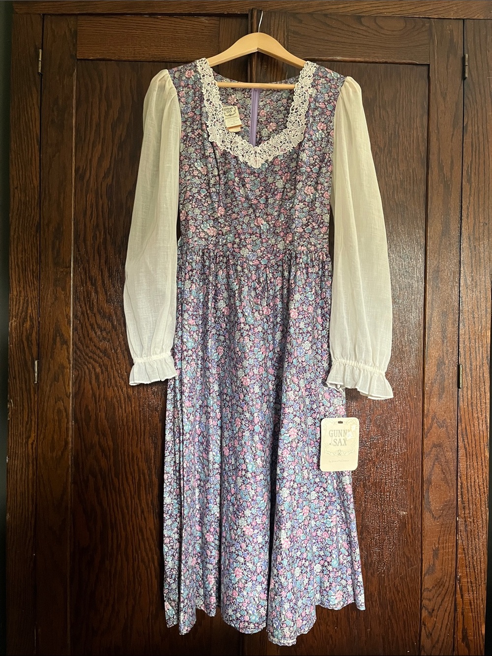 Gunne Sax Lavender Floral Lace-Trim Midi Dress with Cream Sleeves